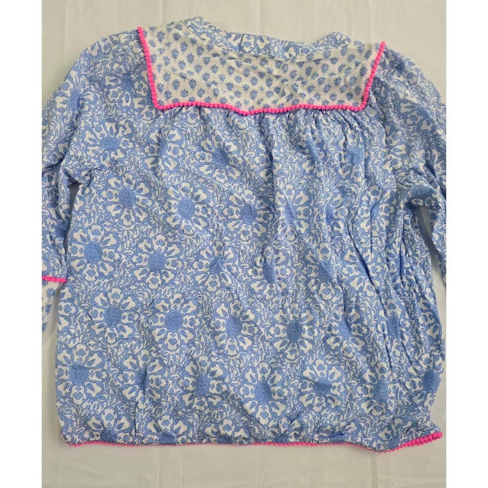 Vineyard Vines Blue White Block Print Pom Pom Trim Blouse Top XS 2K001306 - Picture 12 of 15